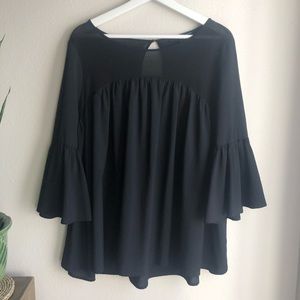 FRENCH CONNECTION black Flowy bell sleeve blouse M